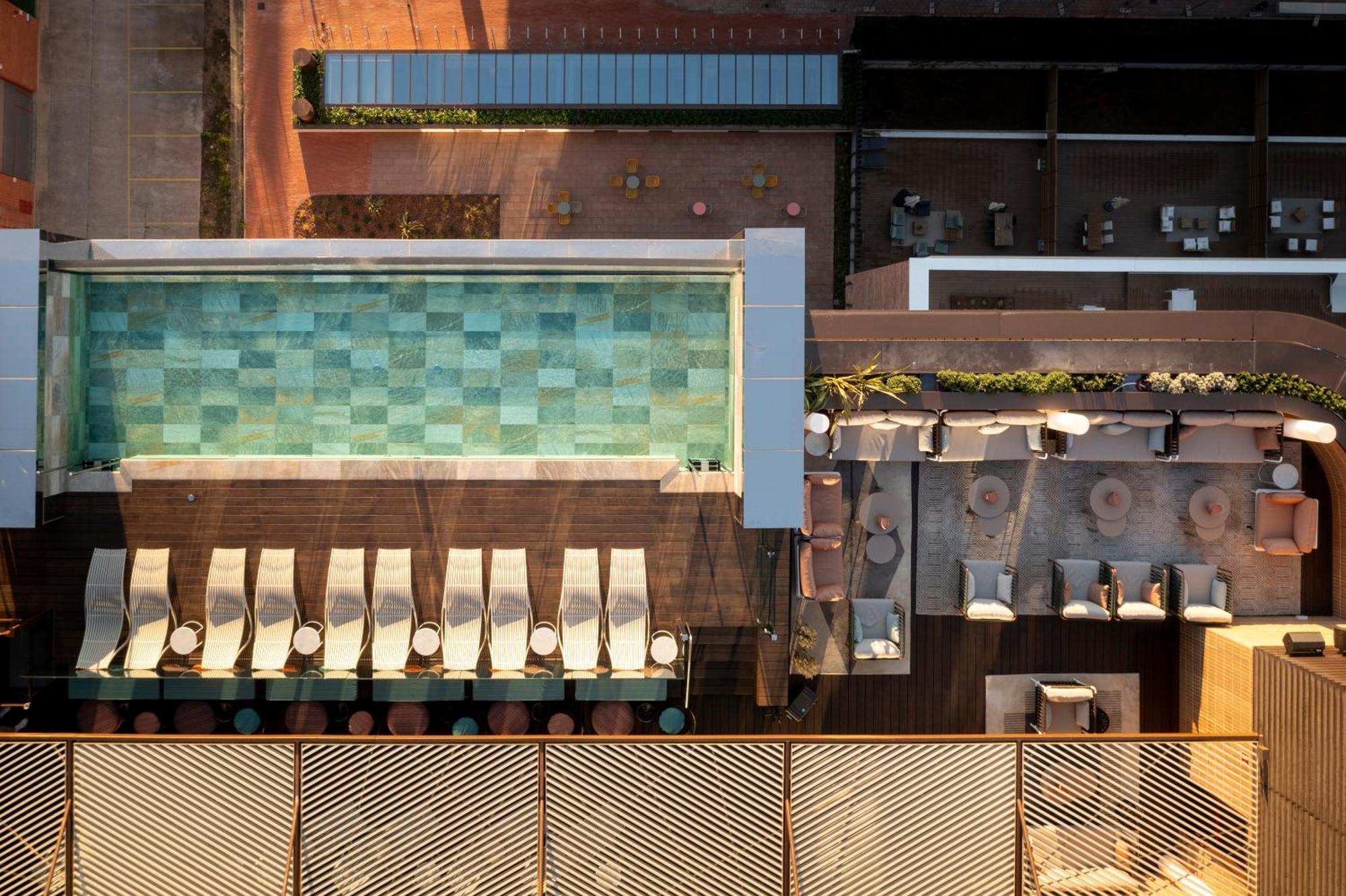 Labtwentytwo Barcelona, A Tribute Portfolio Hotel By Marriott Εξωτερικό φωτογραφία